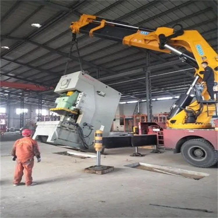 文峰80吨折臂吊车出租附近电话